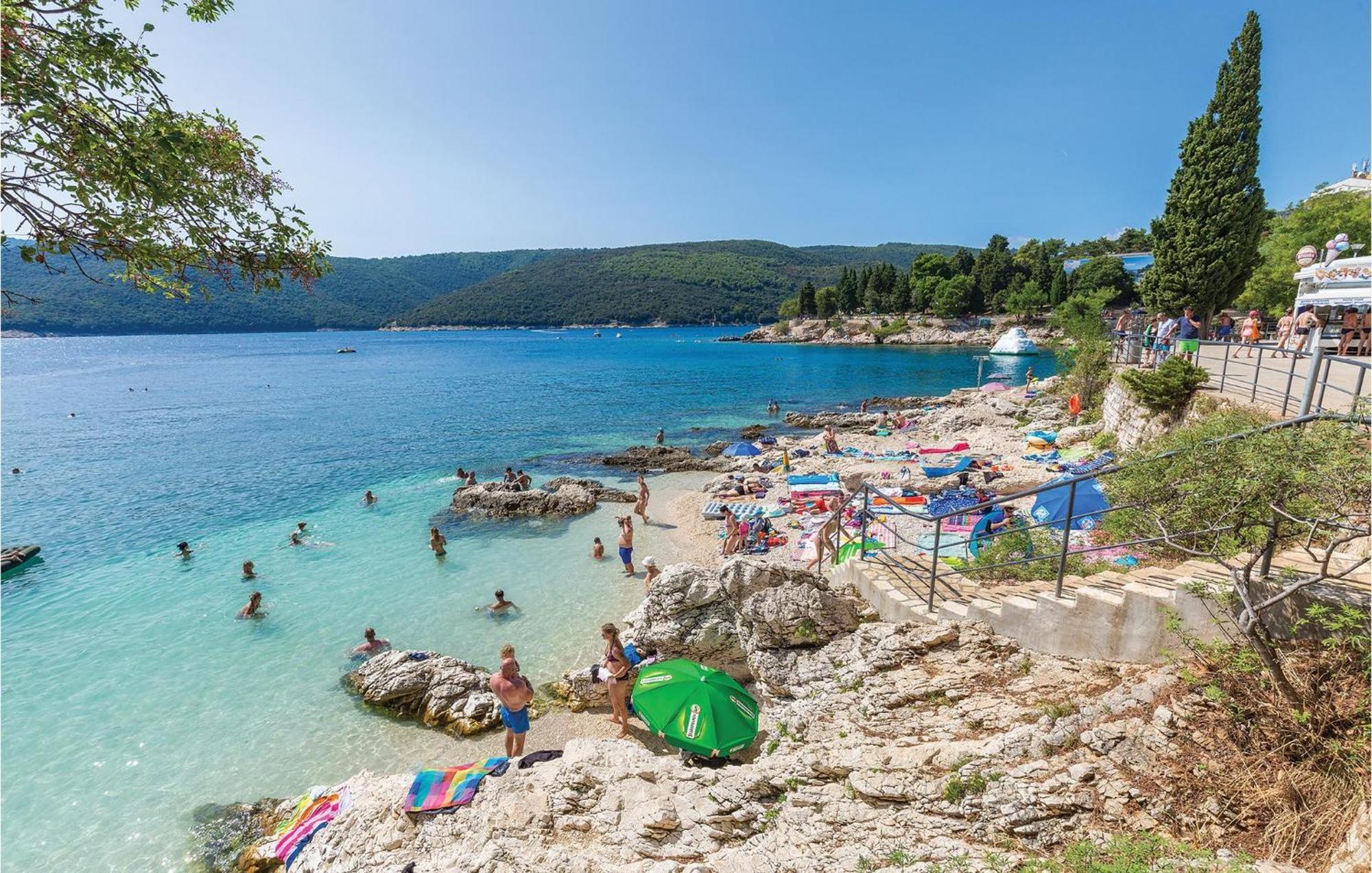 2 Bedroom Gorgeous Apartment In Labin Raša エクステリア 写真