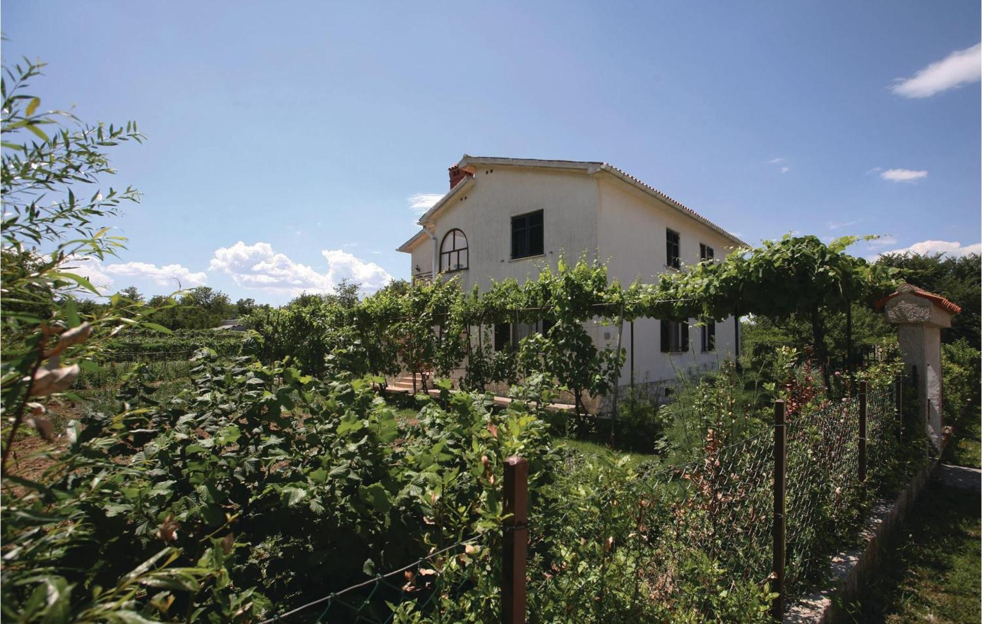 2 Bedroom Gorgeous Apartment In Labin Raša エクステリア 写真