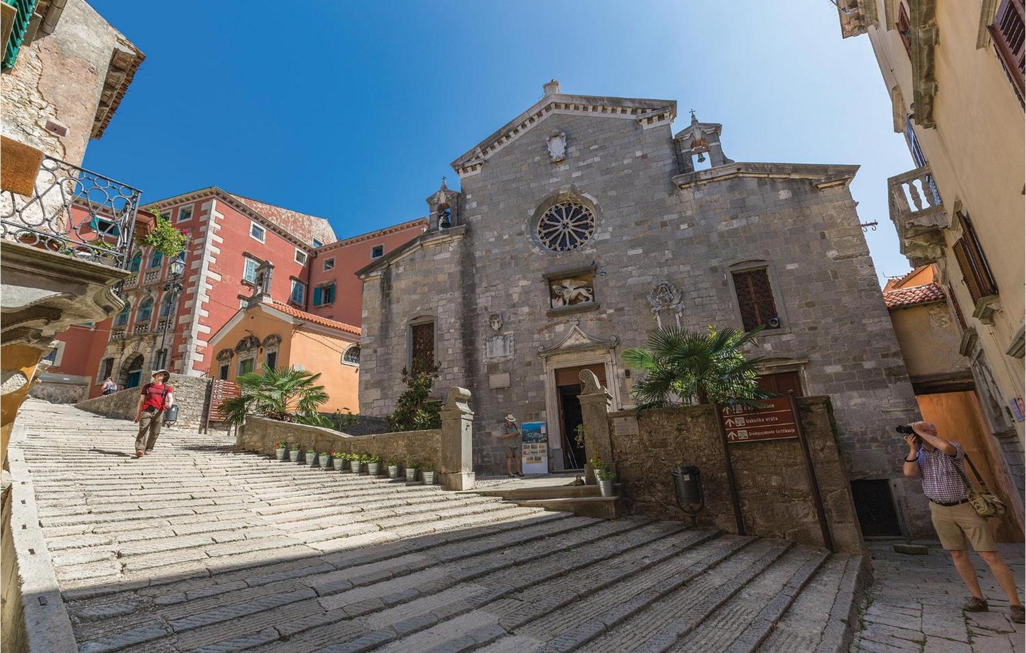 2 Bedroom Gorgeous Apartment In Labin Raša エクステリア 写真