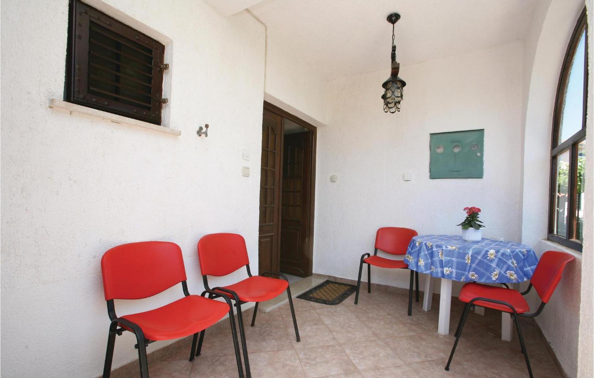 2 Bedroom Gorgeous Apartment In Labin Raša エクステリア 写真